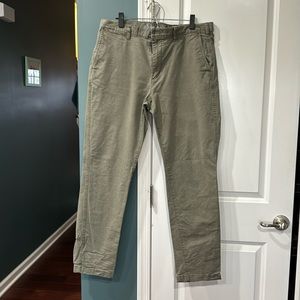 Eddie Bauer men’s  tall 38x34 olive color khaki pants.